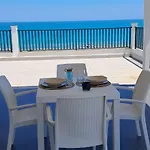 Attico Tra Cielo E Mare 4* مارغريتا دي سافويا