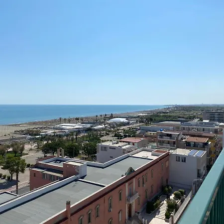 Attico Tra Cielo E Mare 4* Margherita Di Savoia